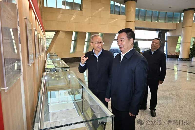 32891